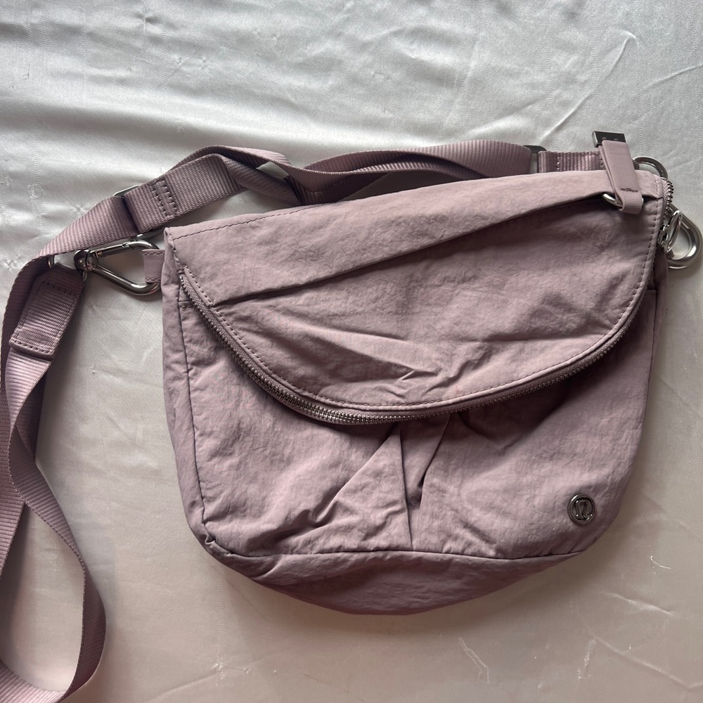 Lululemon All Night Festival Bag
